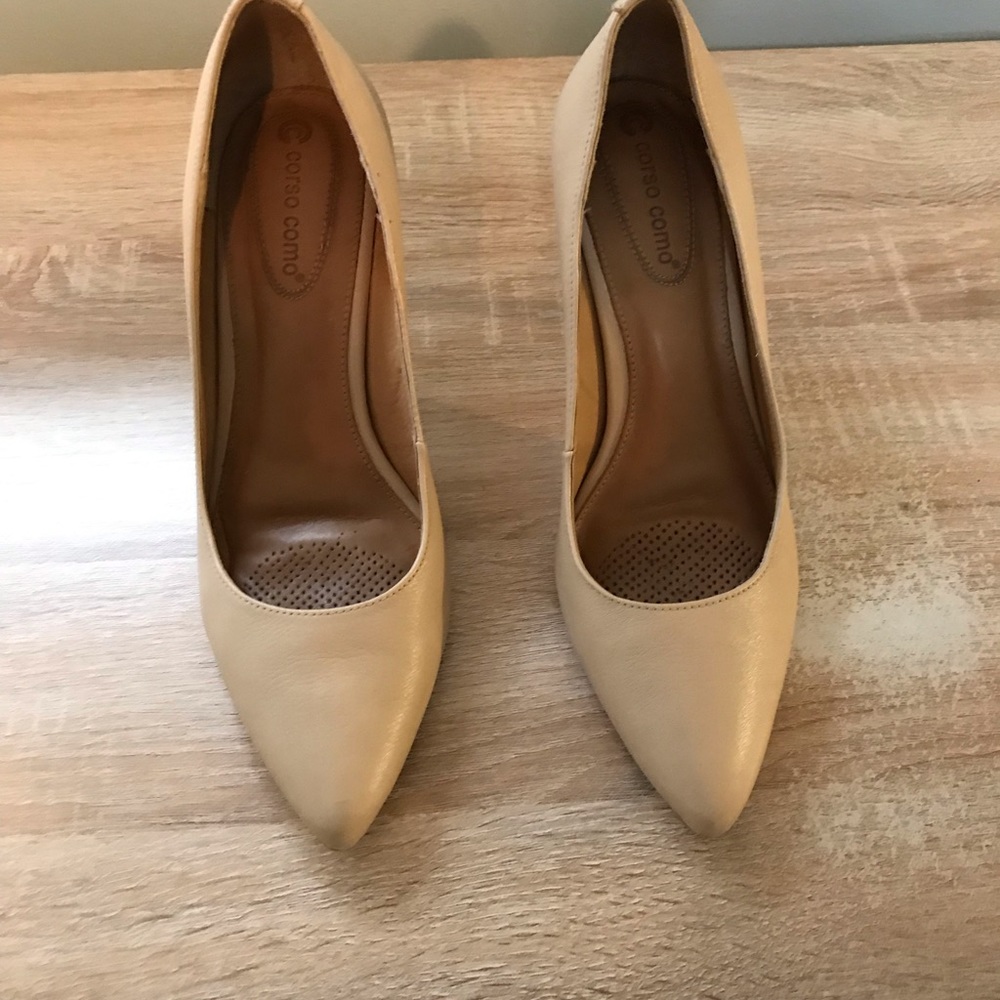 Corso Como Tan Pumps